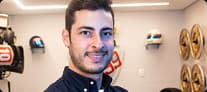 pedro-pontes-embaixador-mobil-em-escritorio