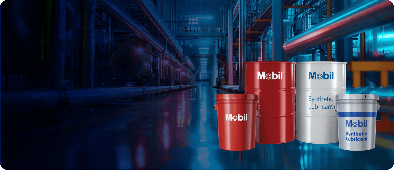 Banner de catálogo industrial Mobil com dutos de fábrica e chamada para portfólio de produtos para equipamentos industriais.